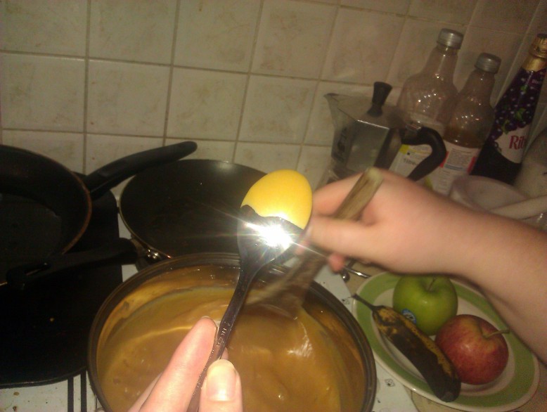 Caramel on the back of a spoon Caramel on the back of a spoon